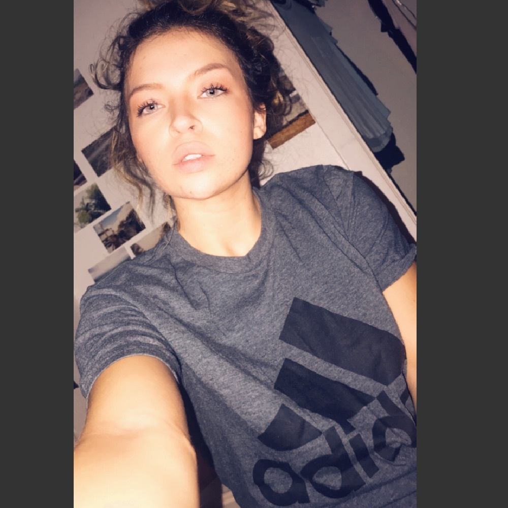 Adidas tee